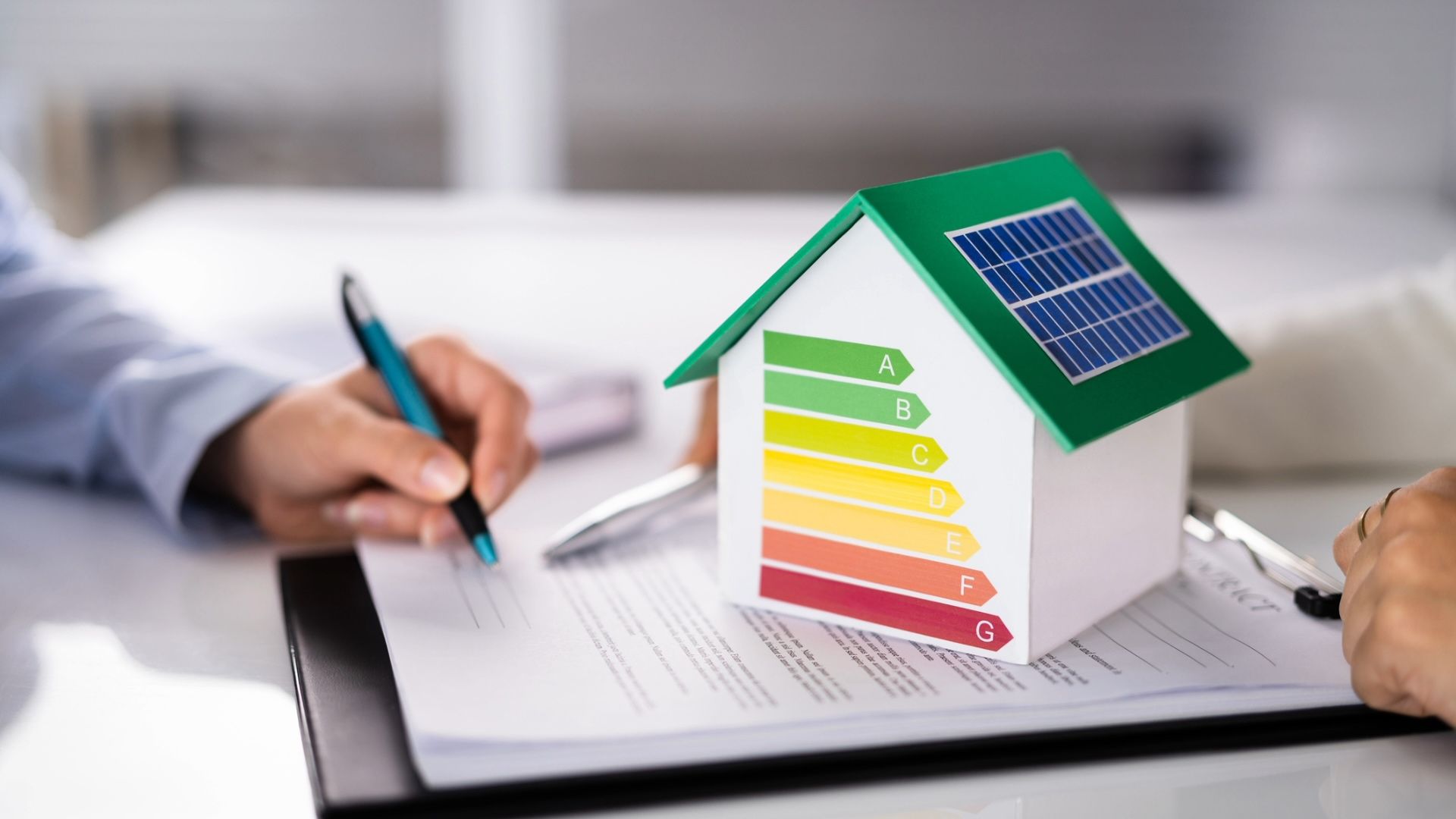 Vendre son bien immobilier : les diagnostics à fournir